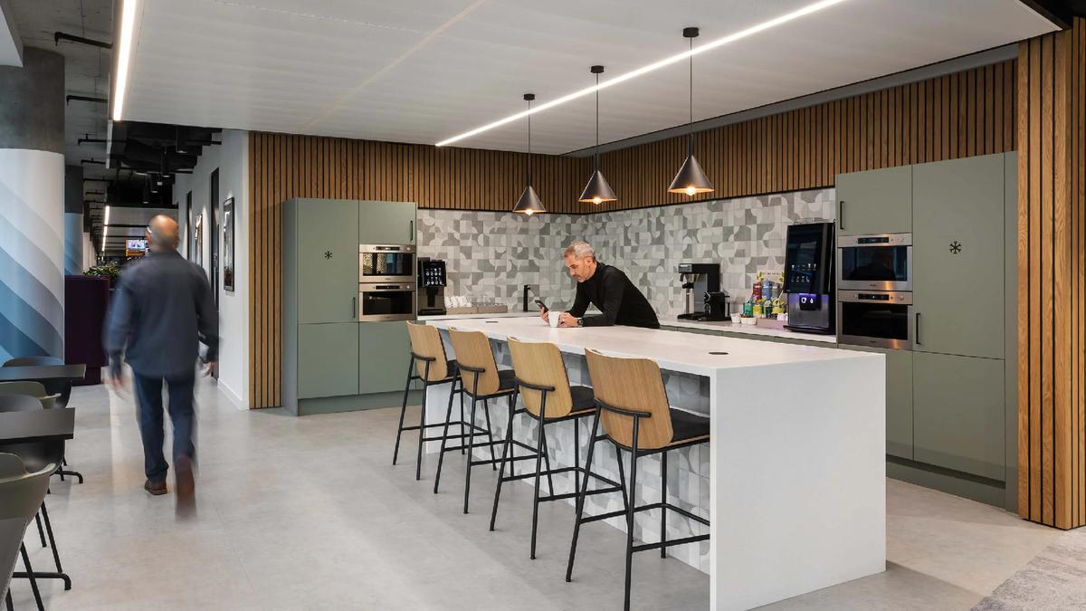 ȫ���׾�ͷ�׶��ܲ���רע��Э���������л�