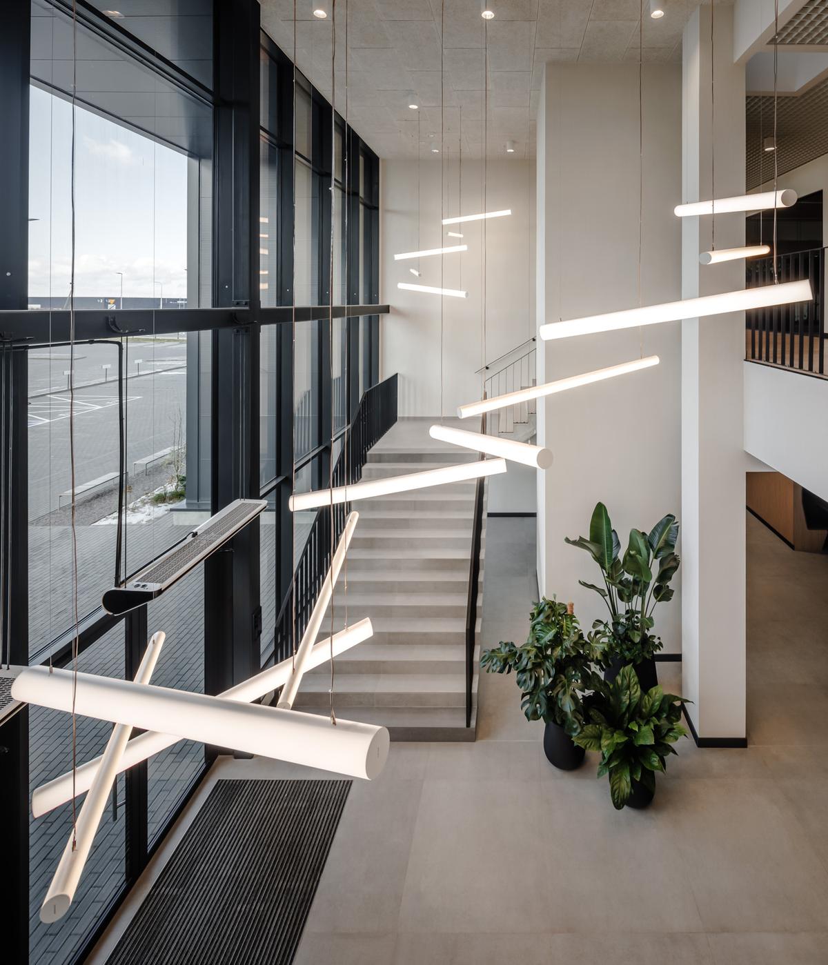 �¹���������Trilux������������ҵ�칫�ҵ���ѧ����