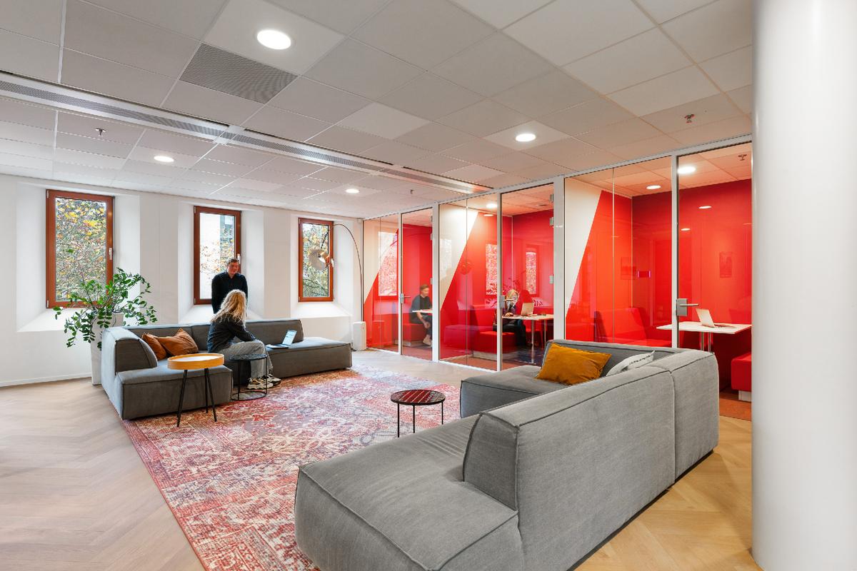 ����House of Redmore���칫��Ӧ���������ų�