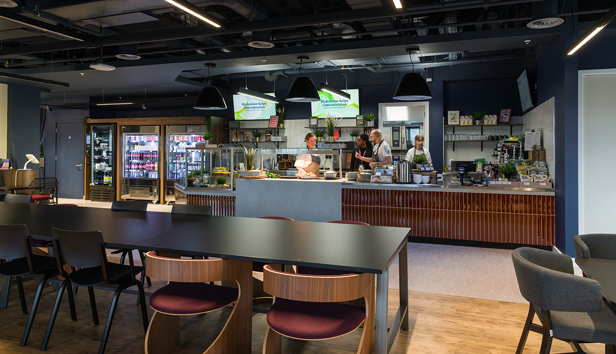 ���¥������������꣺�ƶ�����Virgin Media O2��ϰ칫��Ʋ��