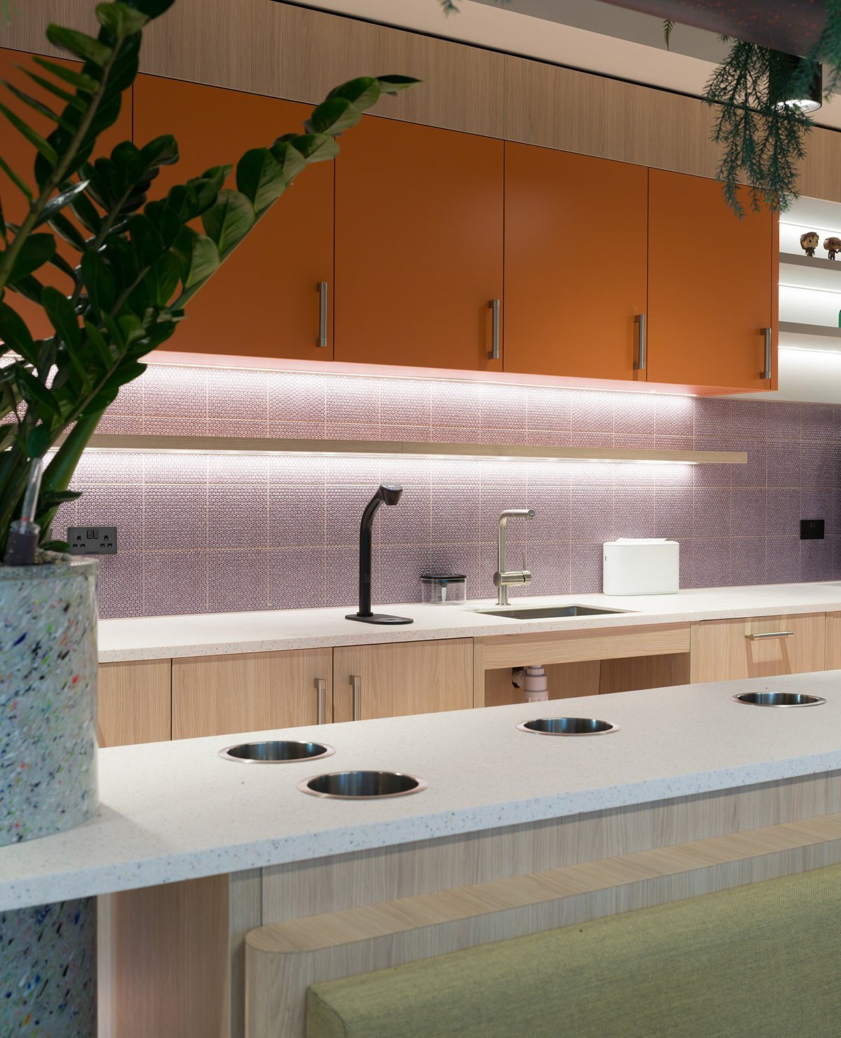 ���¥������������꣺�ƶ�����Virgin Media O2��ϰ칫��Ʋ��