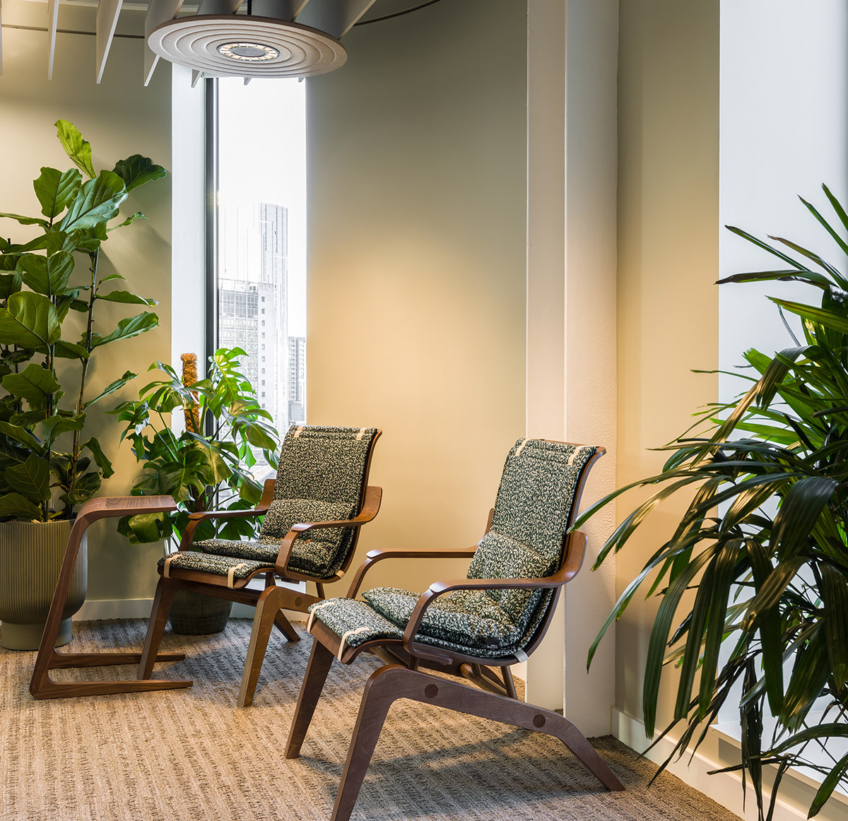 ���¥������������꣺�ƶ�����Virgin Media O2��ϰ칫��Ʋ��