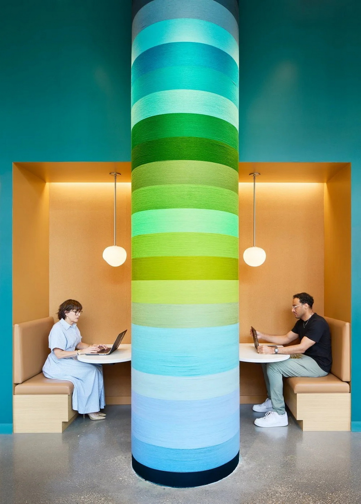 ��������Ϊ���������罻ý��The Social Lights�Ѱ칫�����ɴ���־�