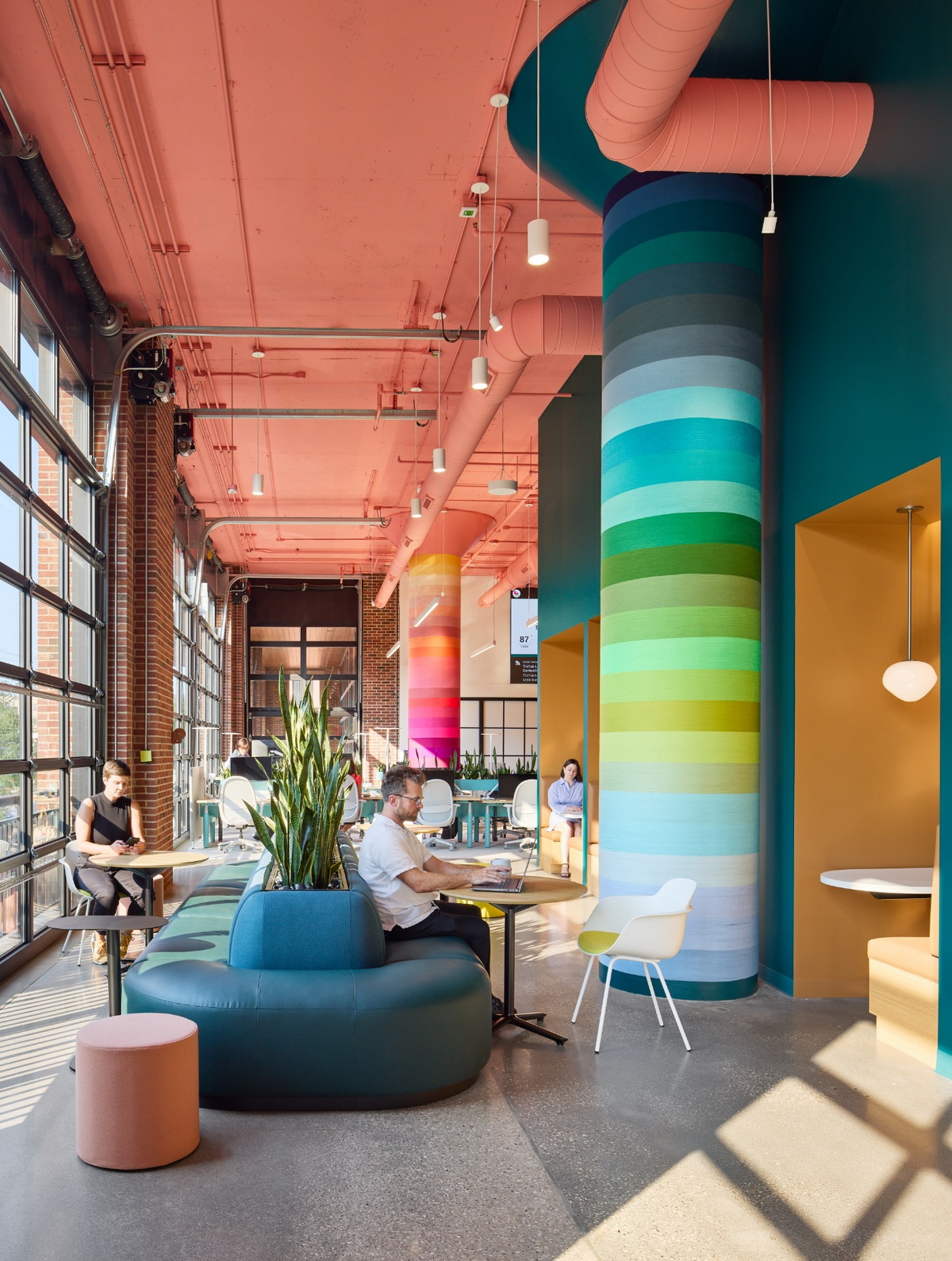 ��������Ϊ���������罻ý��The Social Lights�Ѱ칫�����ɴ���־�