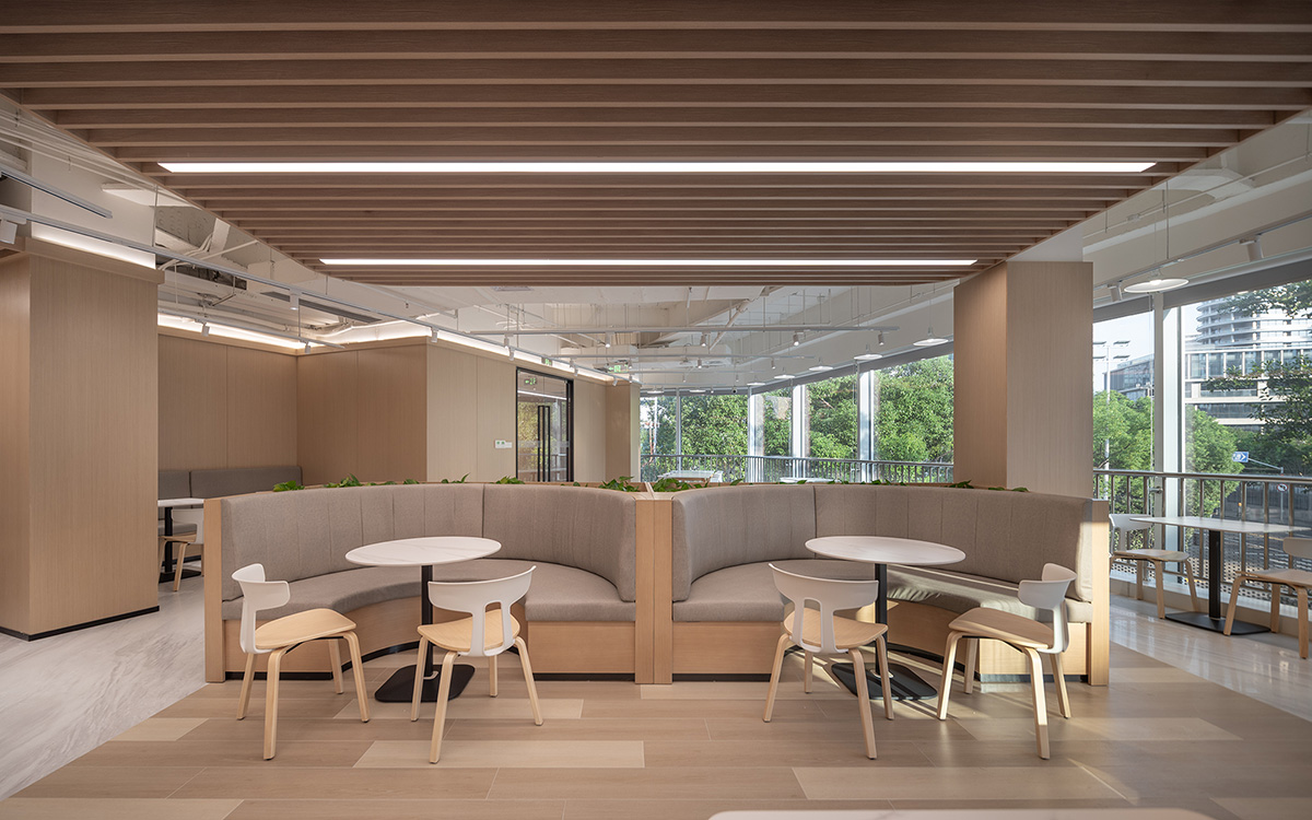 ����ʱ�����ַ������Ϻ��ܲ��칫