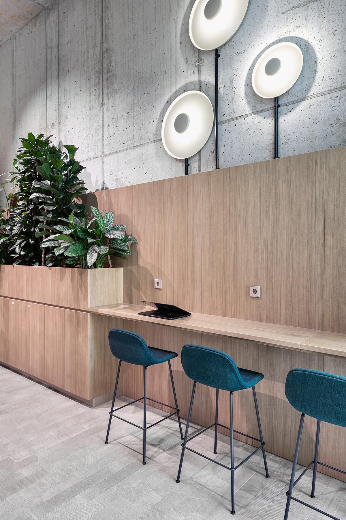 ��ѯ��ͷ�����ܲ����¾���ʷ��ӵ��ת����ɳ���