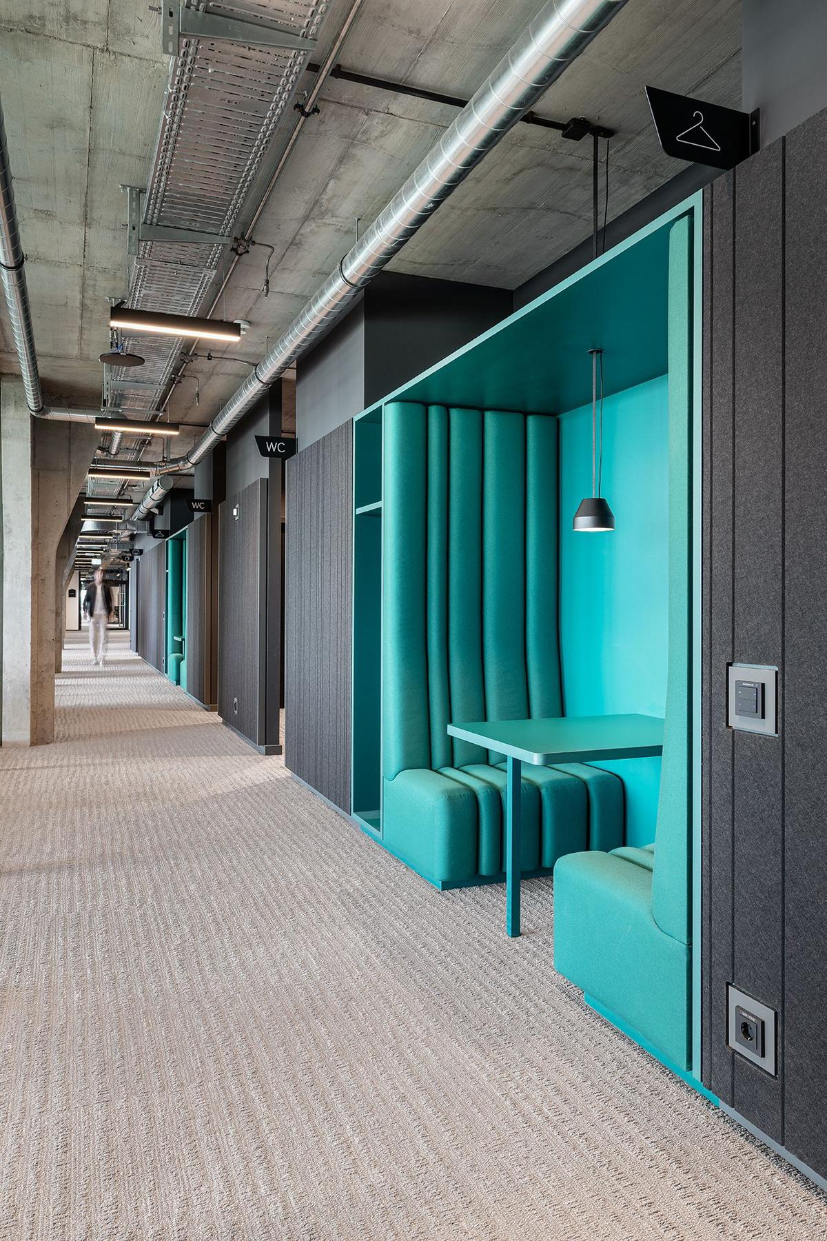 ��ѯ��ͷ�����ܲ����¾���ʷ��ӵ��ת����ɳ���