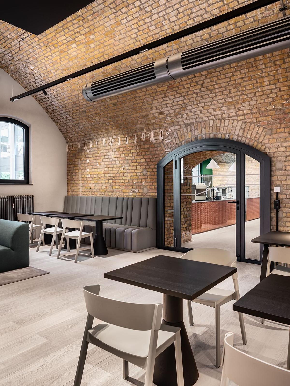 ��ѯ��ͷ�����ܲ����¾���ʷ��ӵ��ת����ɳ���