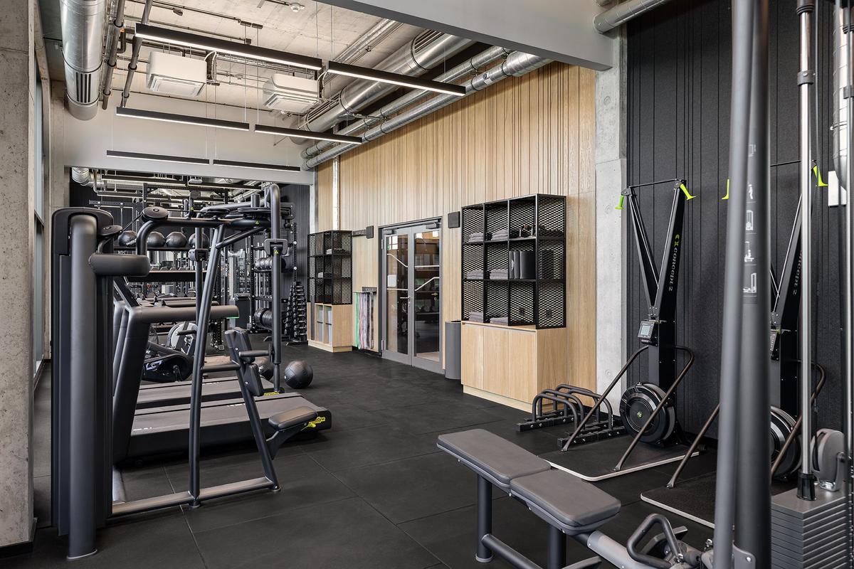 ��ѯ��ͷ�����ܲ����¾���ʷ��ӵ��ת����ɳ���