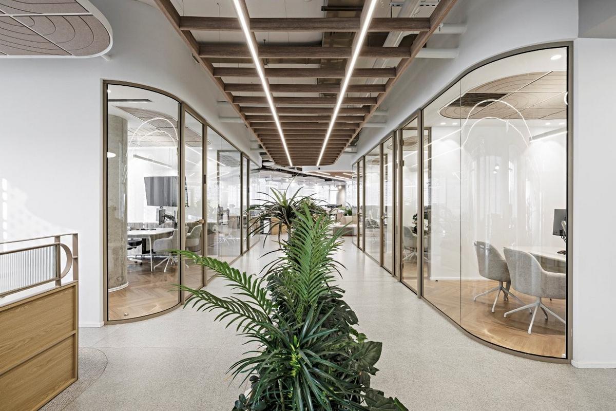 BYD���ǵ���ɫ�а칫�ң�������Ϊ��еĶ������