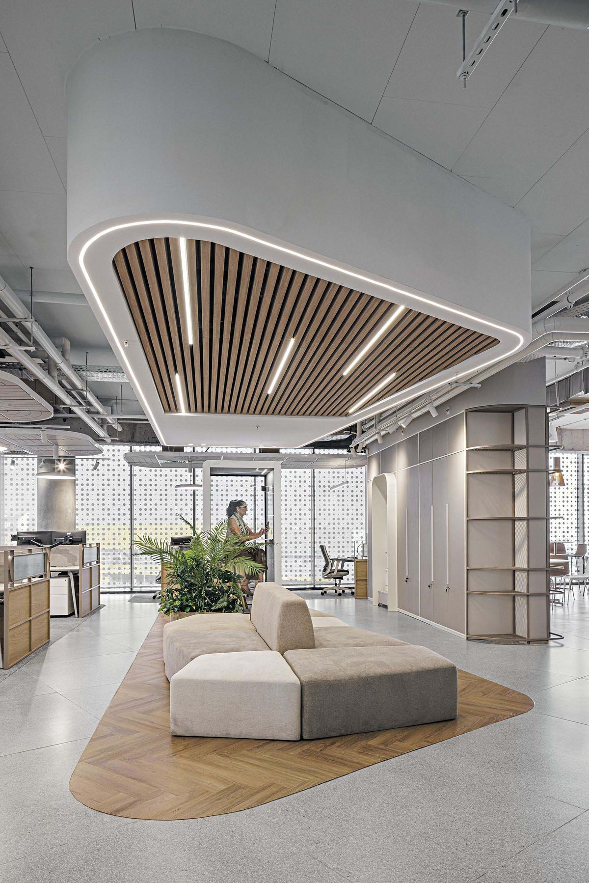 BYD���ǵ���ɫ�а칫�ң�������Ϊ��еĶ������