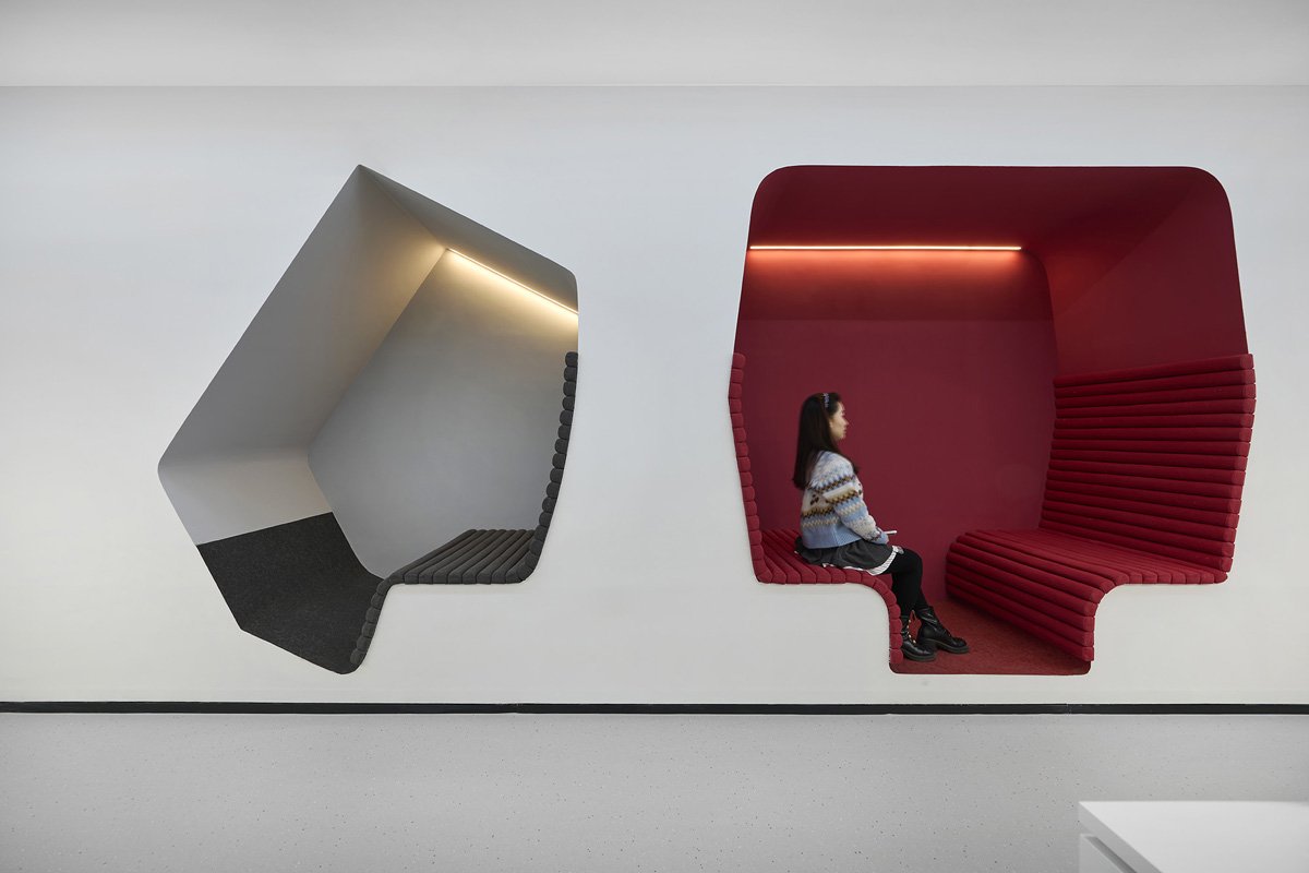 ���ʿƼ���ҵ�Ϻ��칫��ÿһ��������Ʒ������