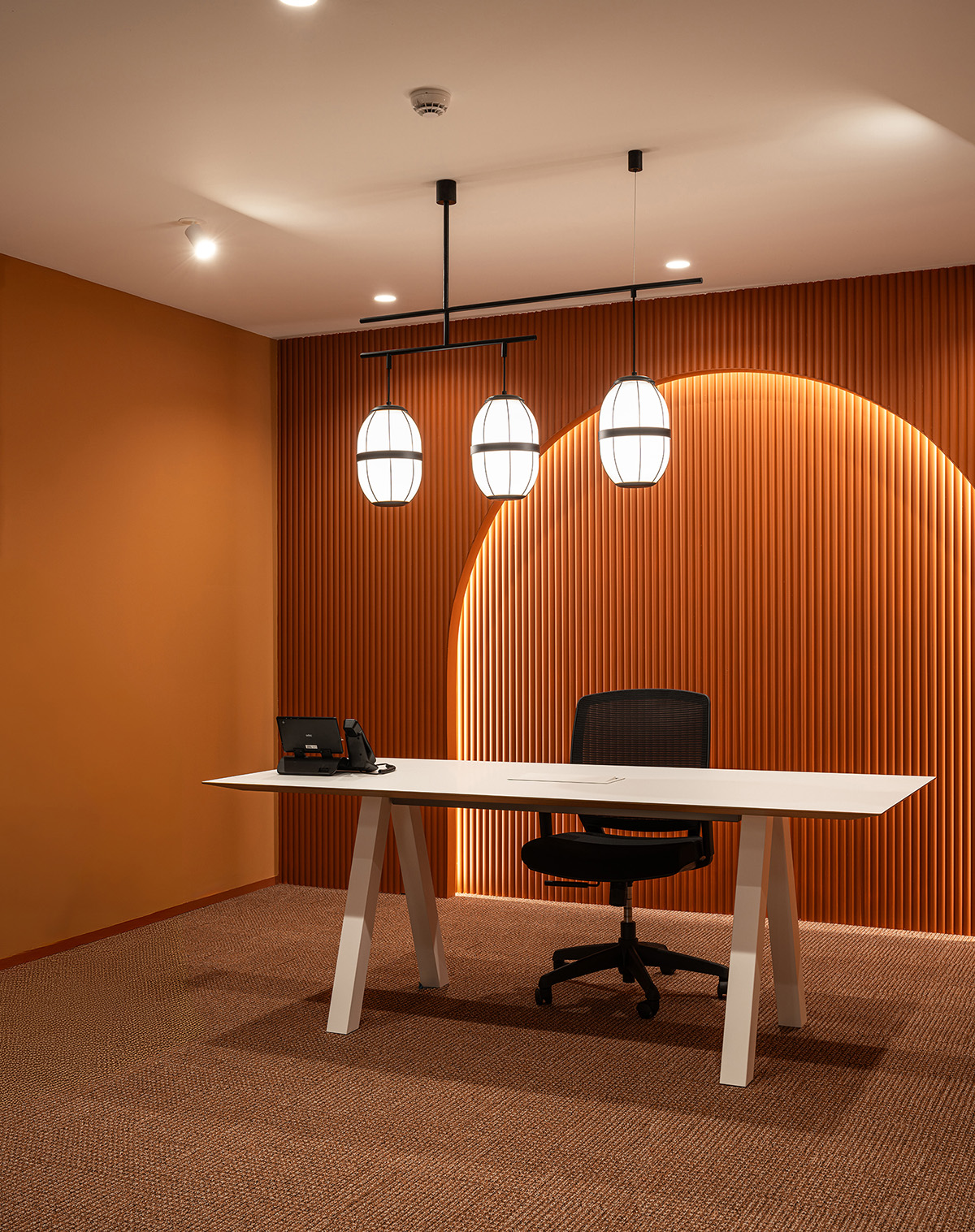 Badenes Logistics���������ܲ���������ת����Ӱ�ɶ�
