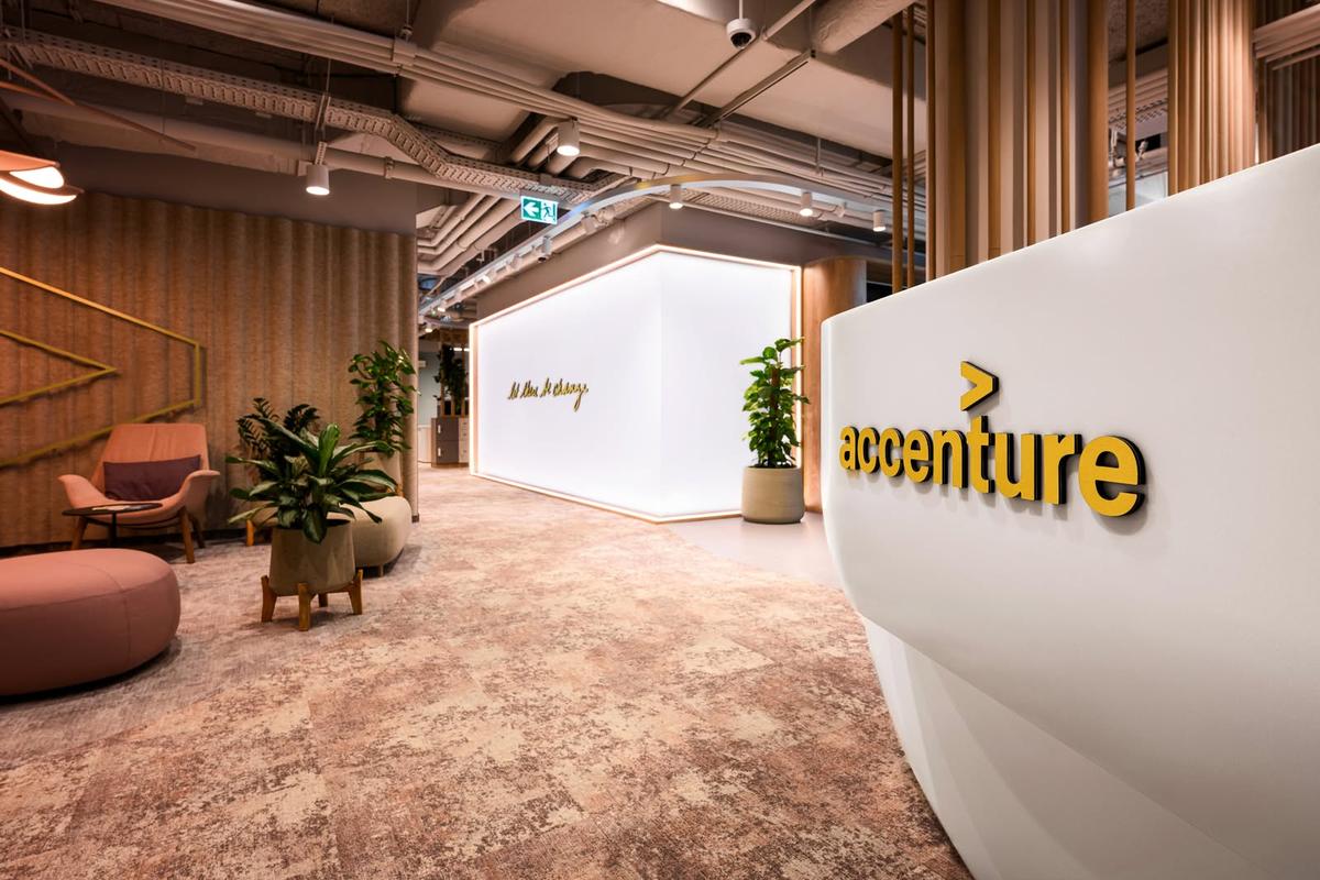 Accenture������˹�ܲ�����Χ��Ȱ칫��ƾ�������пռ�