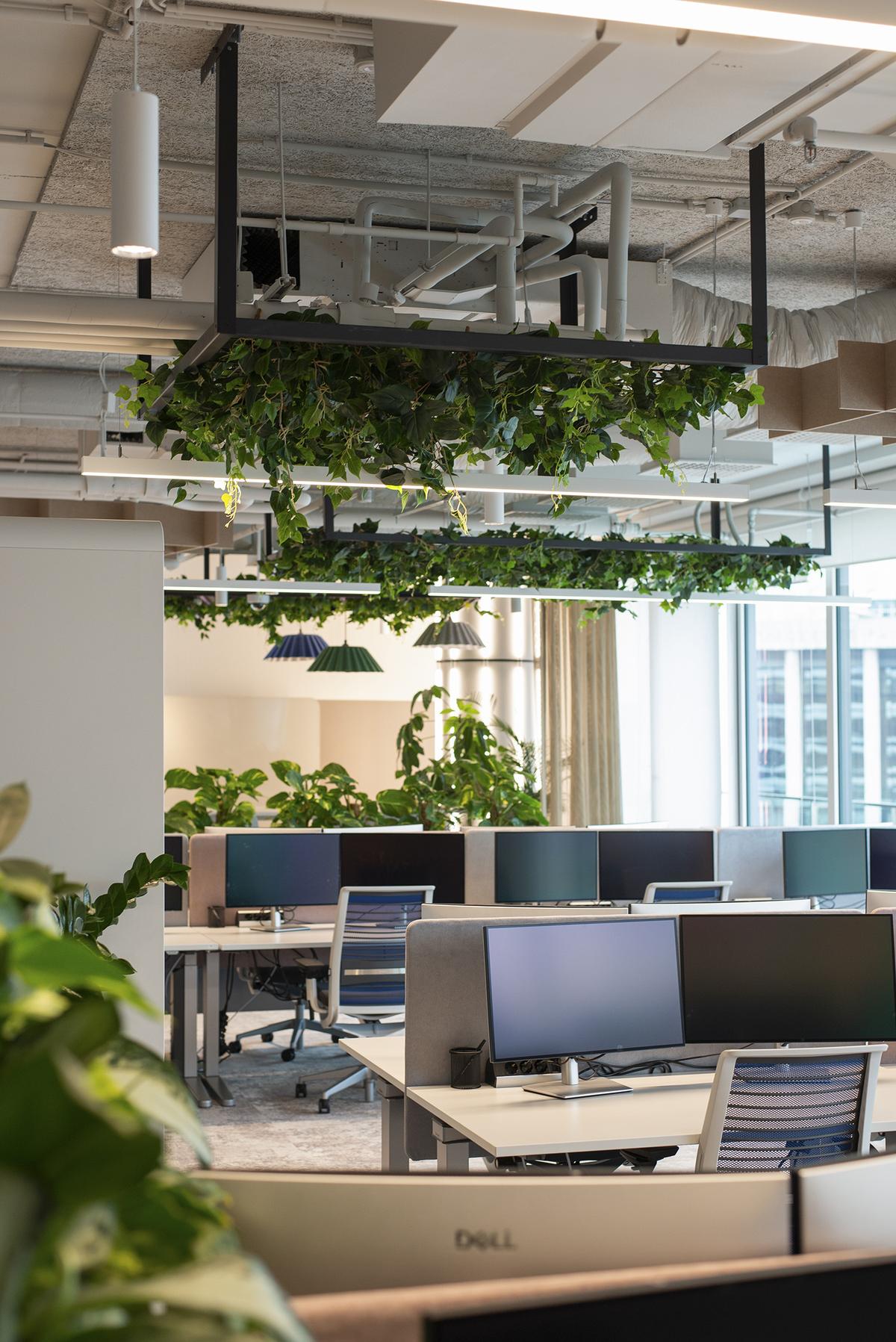 Accenture������˹�ܲ�����Χ��Ȱ칫��ƾ�������пռ�