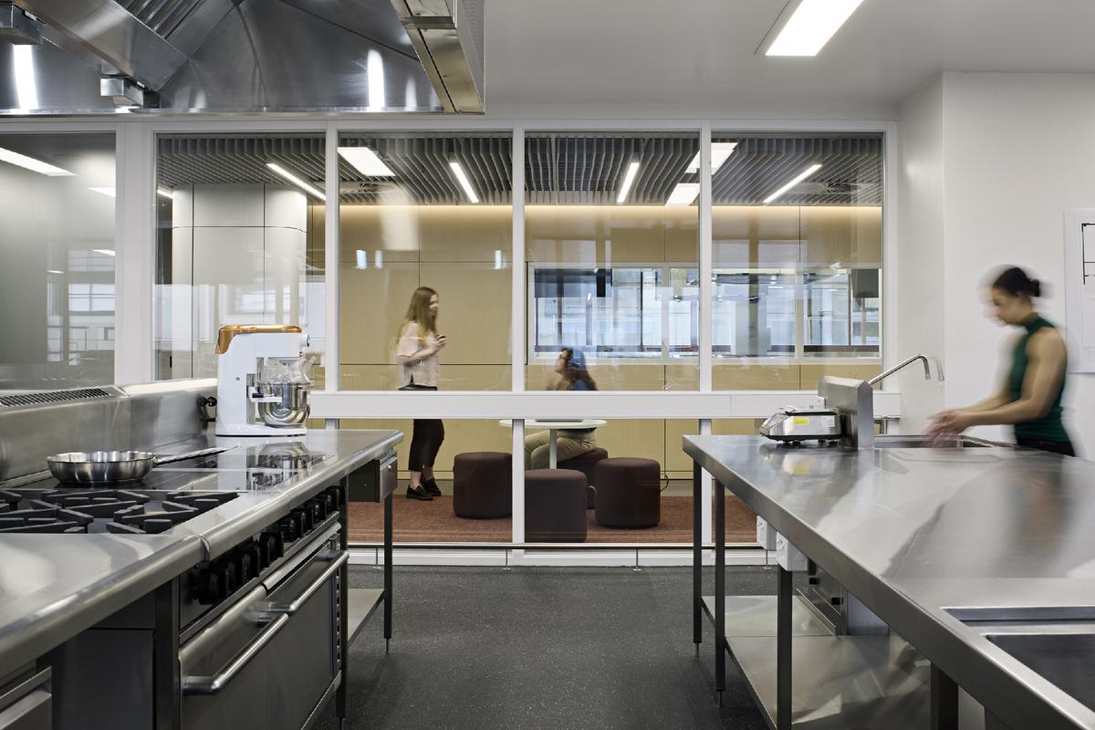 ����William Angliss����ѧԺ��רҵ����ռ�ĸ��϶�Ԫ���